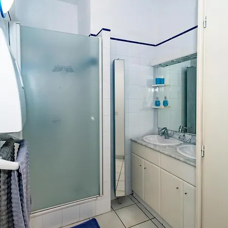 Le Bellevue Btz 아파트